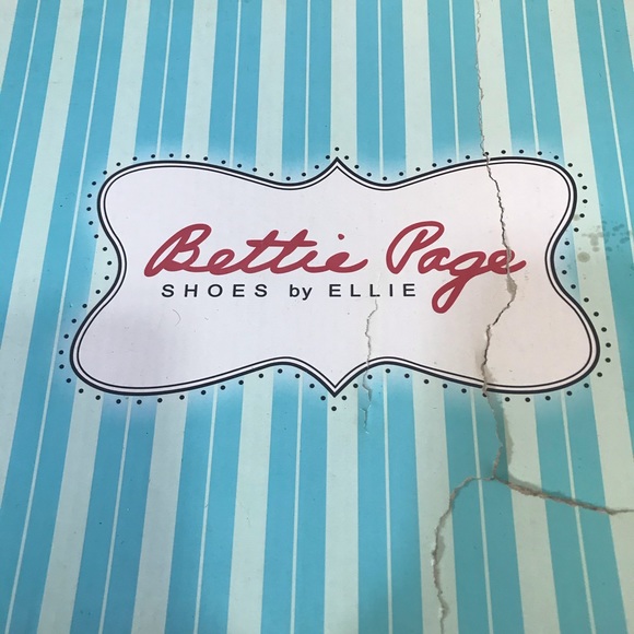 Superbe chaussures a talon compensé BETTIE PAGE - Picture 4 of 4